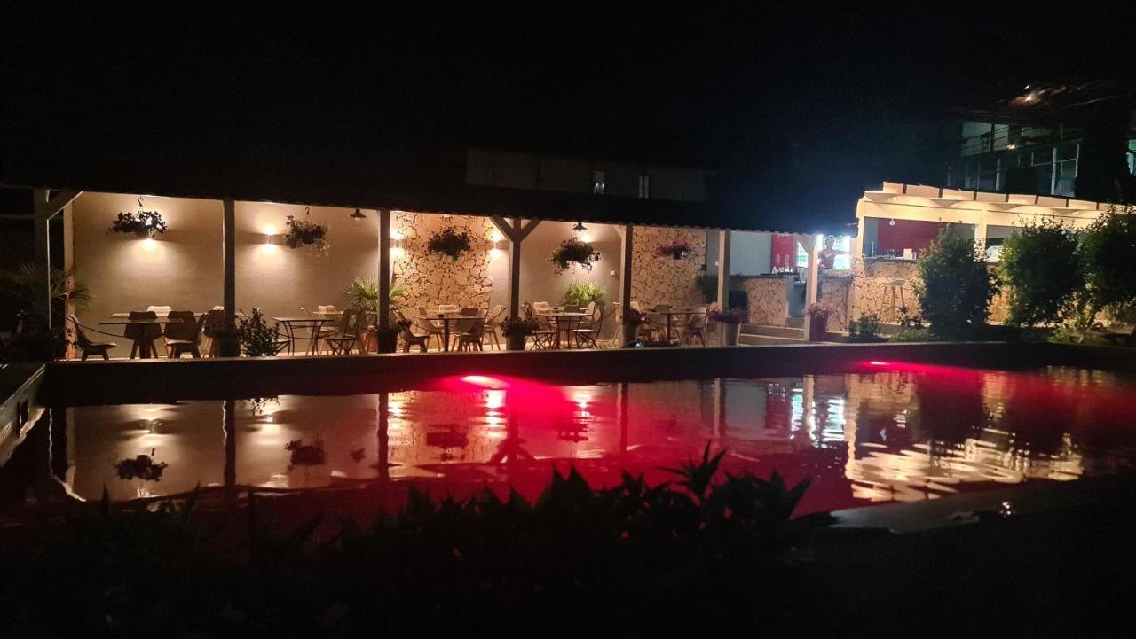 Casa Wanted Orsova Ξενοδοχείο Εξωτερικό φωτογραφία