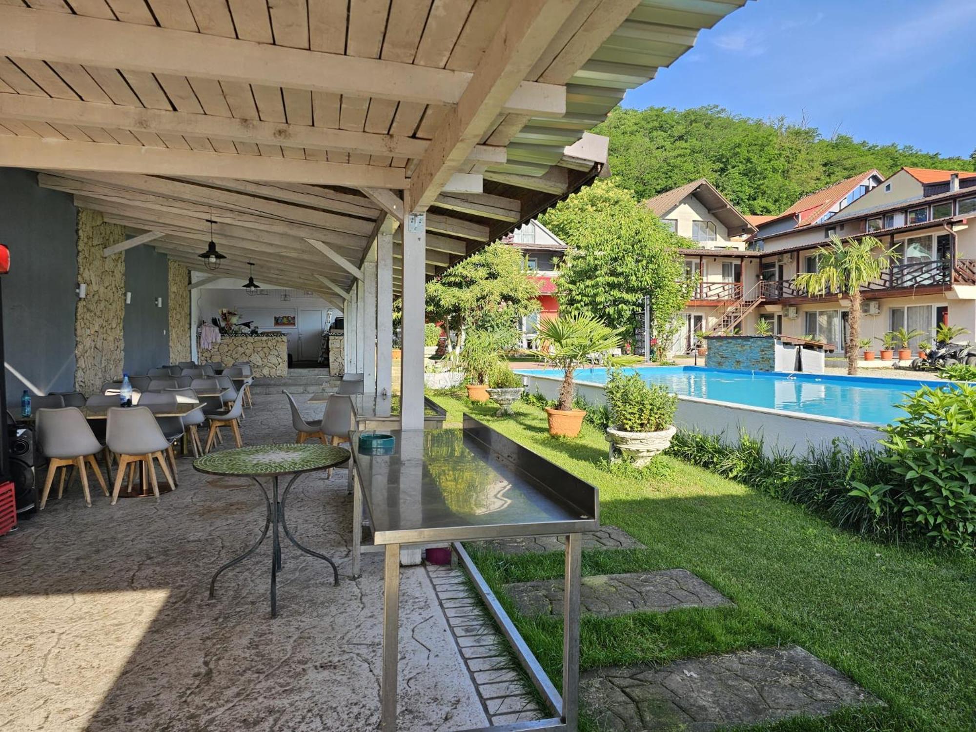 Casa Wanted Orsova Ξενοδοχείο Εξωτερικό φωτογραφία